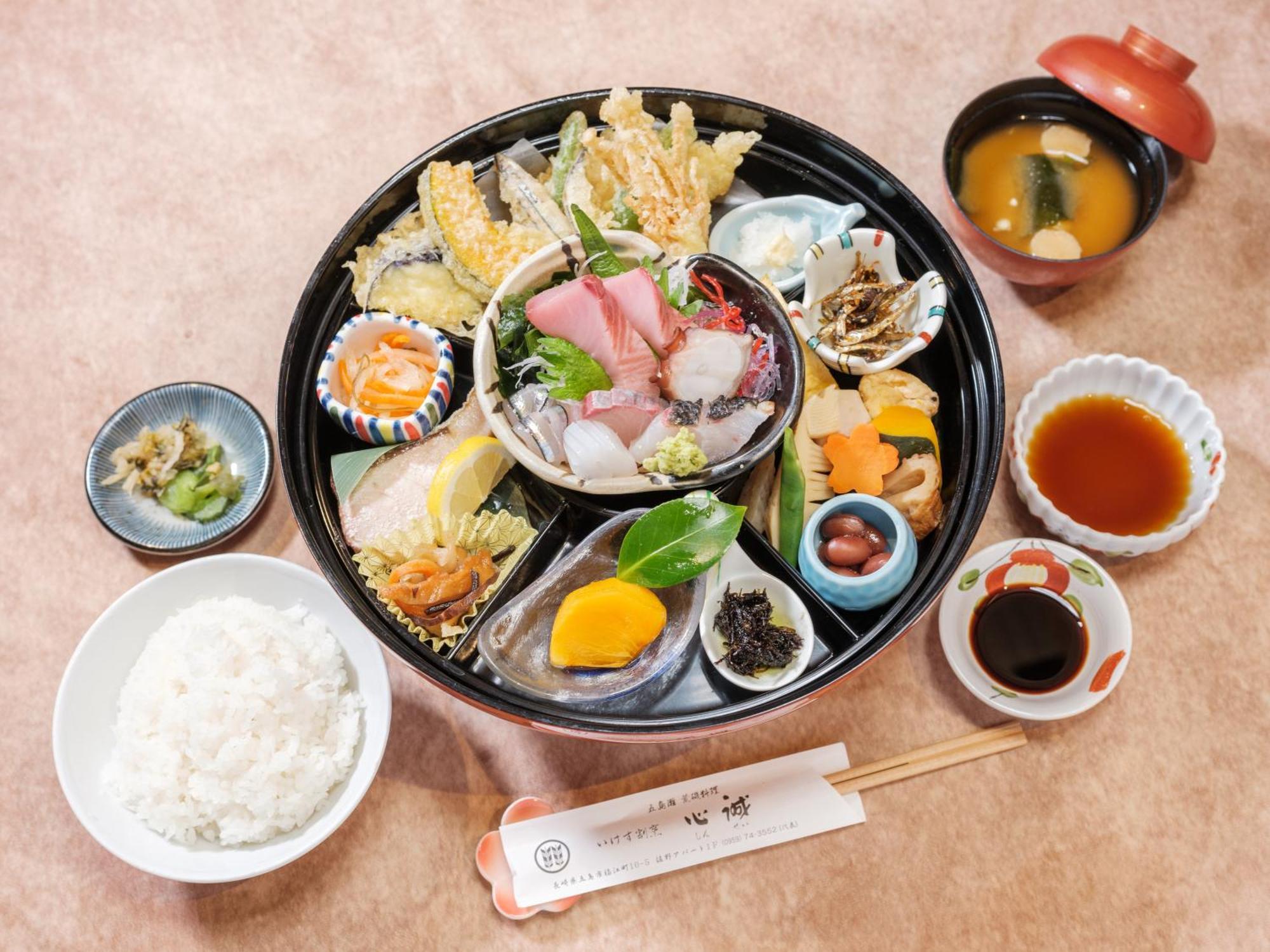 Villa Miyako 源泉かけ流し客室温泉ヴィラ みやこ別邸 Goto Eksteriør bilde